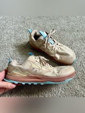 Altra Lone Peak Women’s Size 10 Trail Running Shoes Beige Sneakers AL0A7R7G922